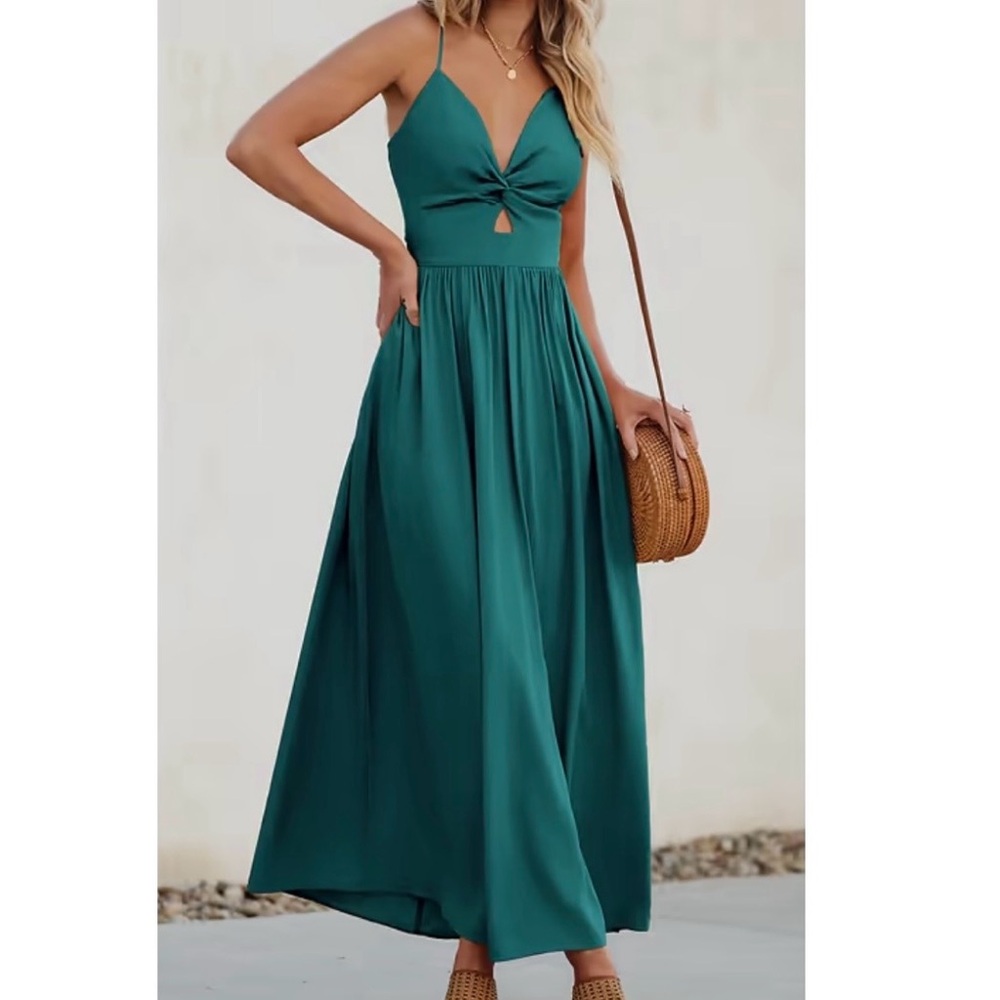 Cupshe Aqua Front Twist & Keyhole Maxi Dress